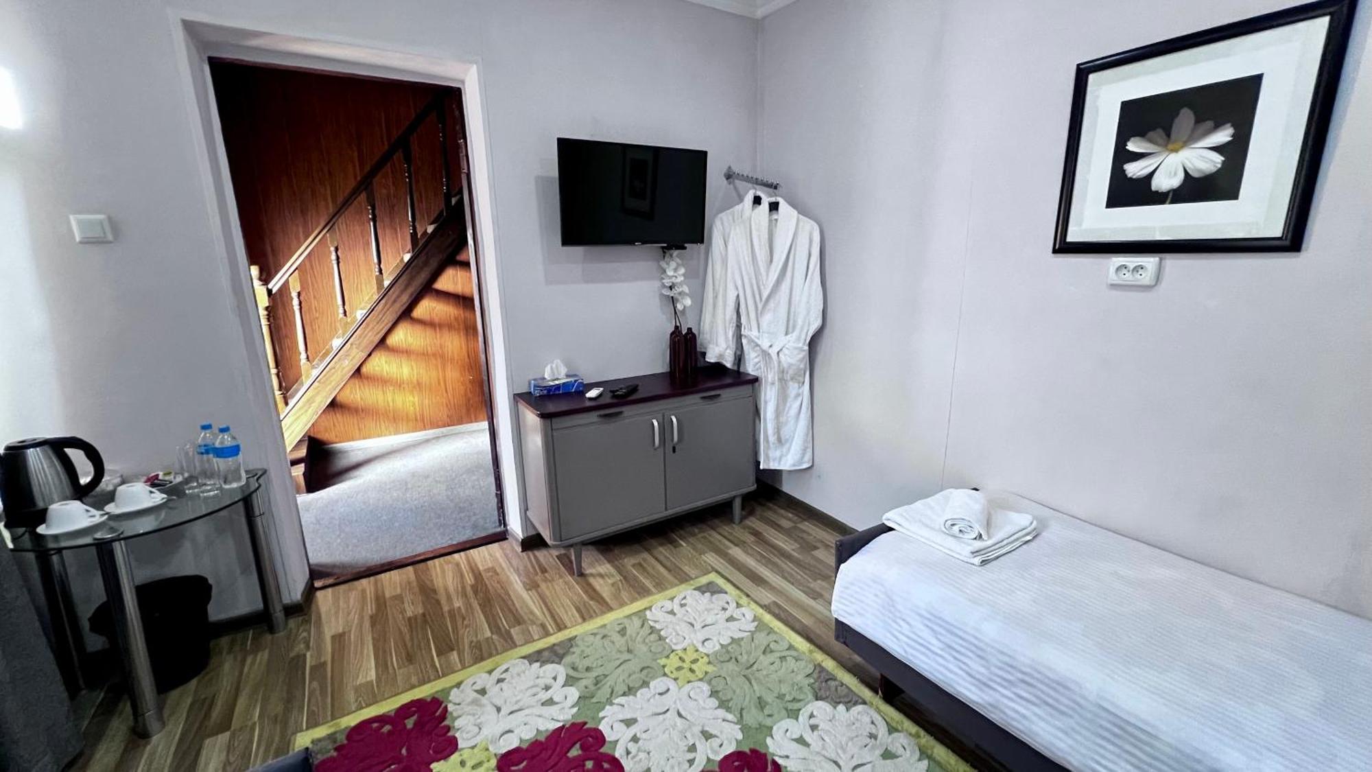 Frodo Hotel Tașkent Exterior foto